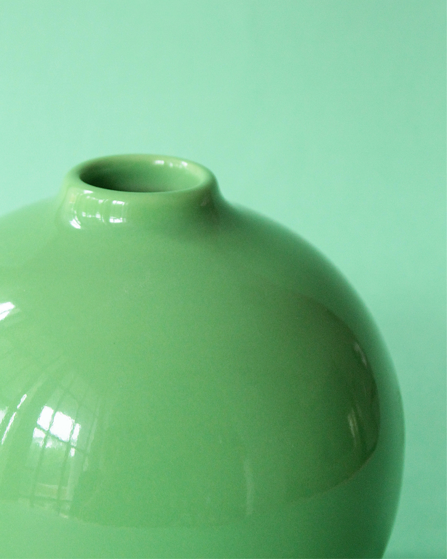 Bud Vase: Matcha Green