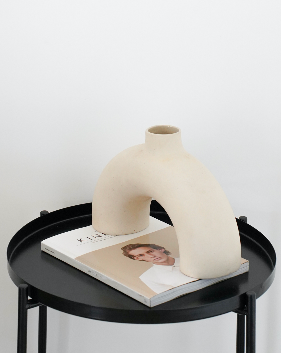 Half Polo Vase : Off-White