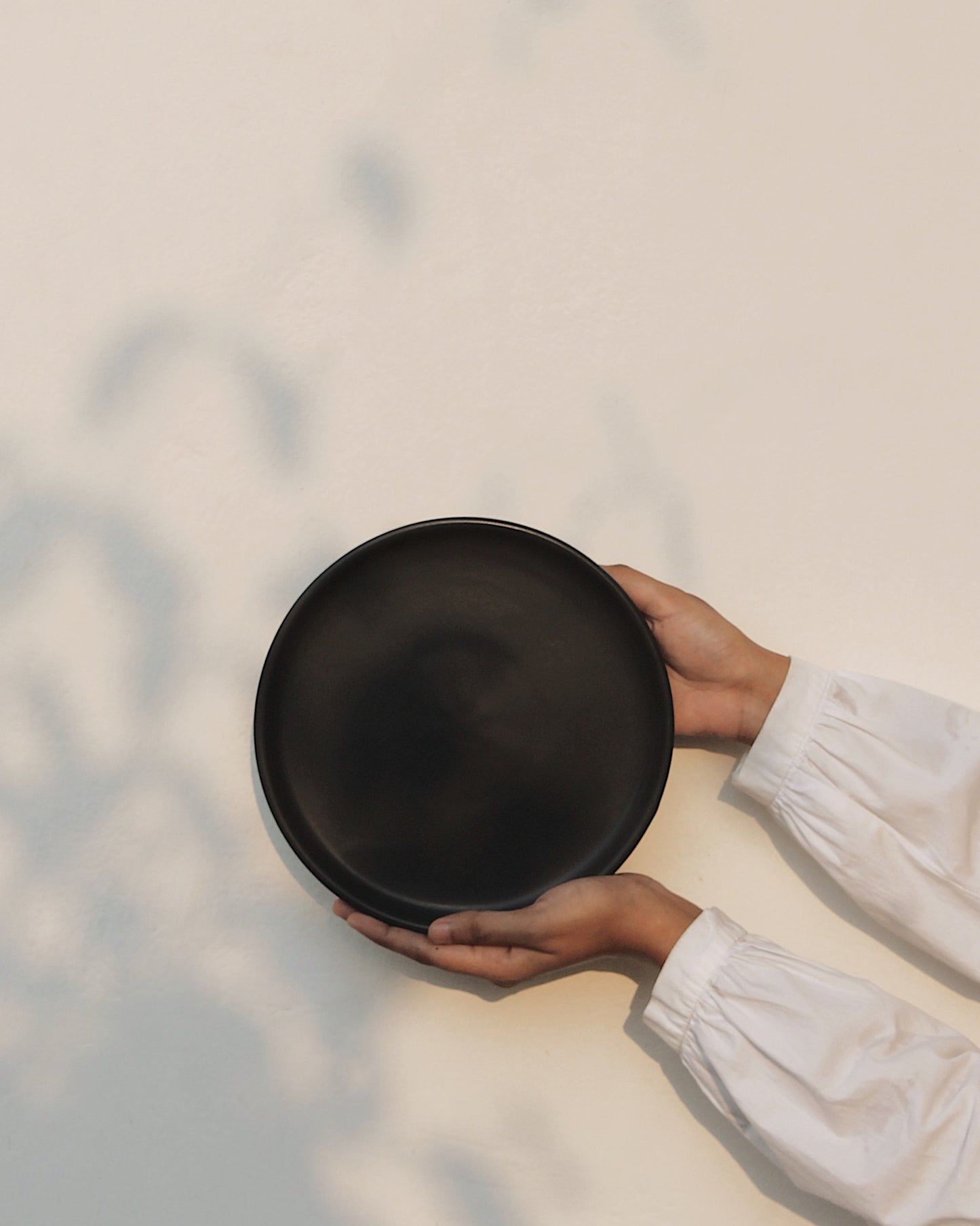 Kanso quarter plate (9"): with rim