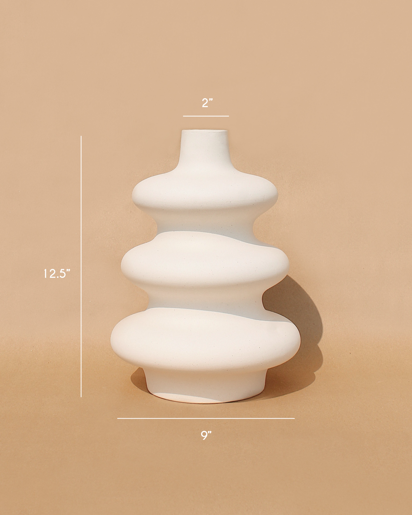 Big Mezo Vase: Off-White