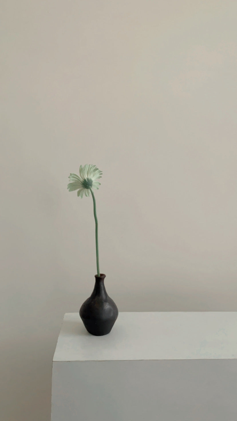 Teetotum Terracotta Mini Vases