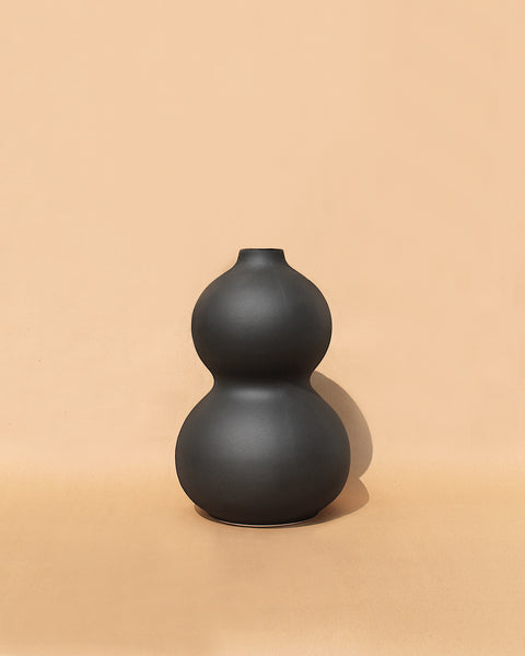 Minimal Japanese Vase for gifting