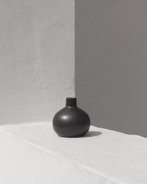 Black Po Vase